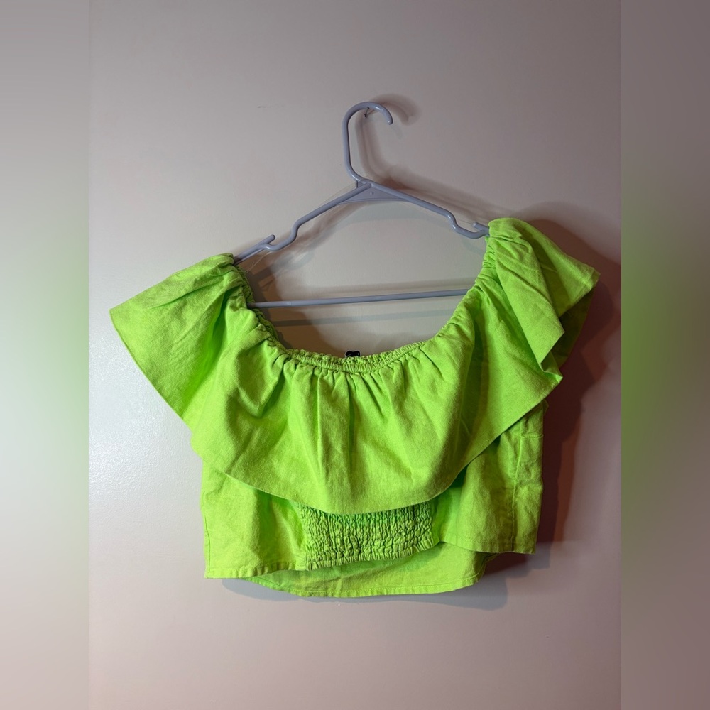 Off-Shoulder Ruffle Crop Top - Lime Green - Picture 5 of 7